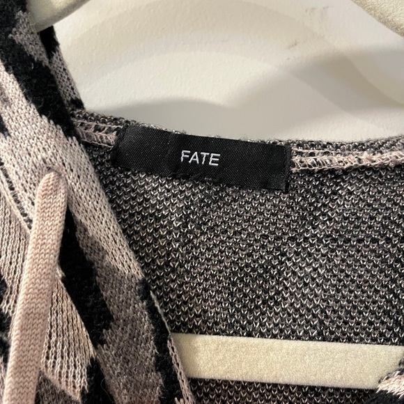 Fate Leopard Print Knit Hooded Sweatshirt Medium - Picture 4 of 4